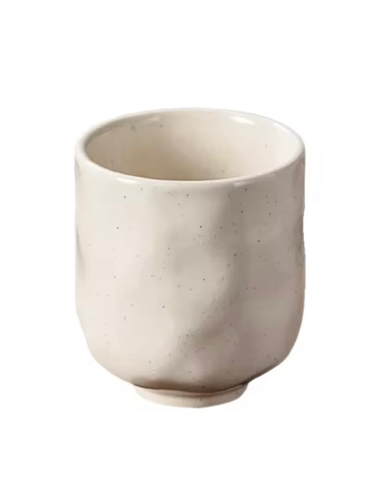 Nara Becher – Japandi-Keramikbecher mit organischer Form